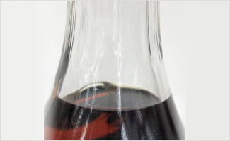 液面が低下しているお酒